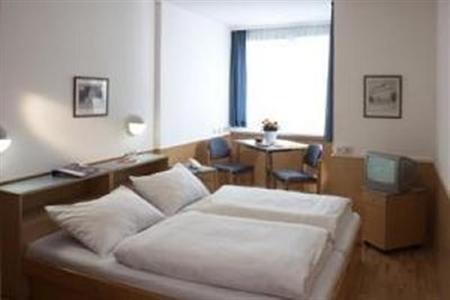 Hotel Allyouneed Vienna4 Vienna